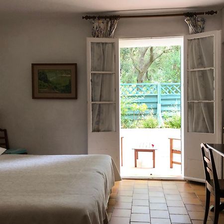 فندق Le Manoir De بورت كروس المظهر الخارجي الصورة