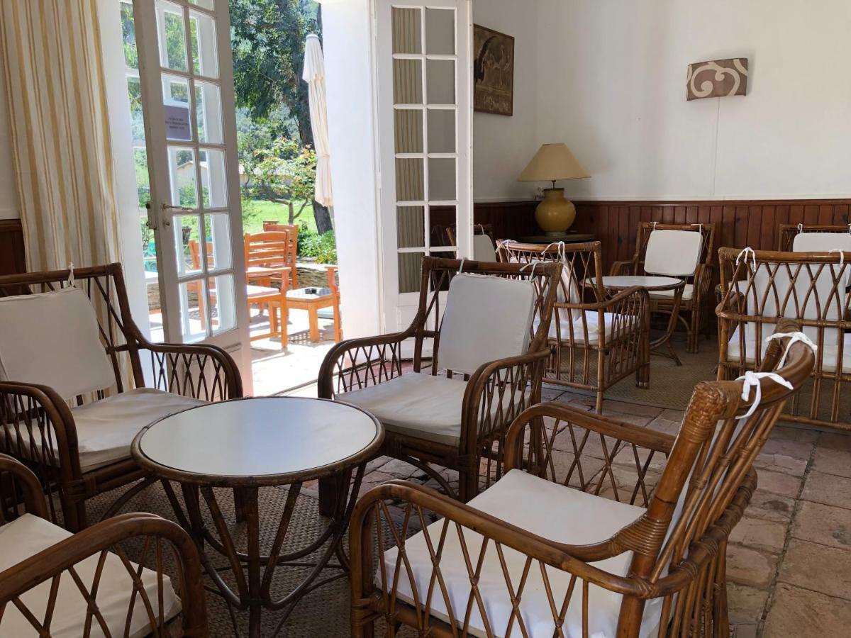 فندق Le Manoir De بورت كروس المظهر الخارجي الصورة